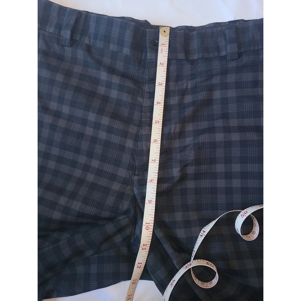 Nike Golf Dri Fit Plaid Shorts Mens Size 32 Grey Lightweight Performance